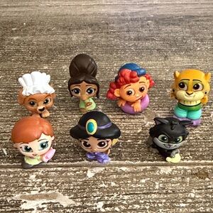 NWOT Disney Doorables Let’s Party series set of 7